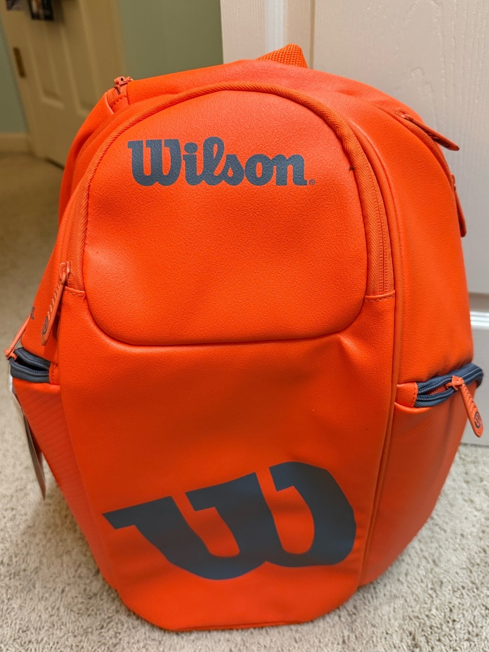 NWT Wilson Vancouver Tennis Backpack - Picture 7 of 10